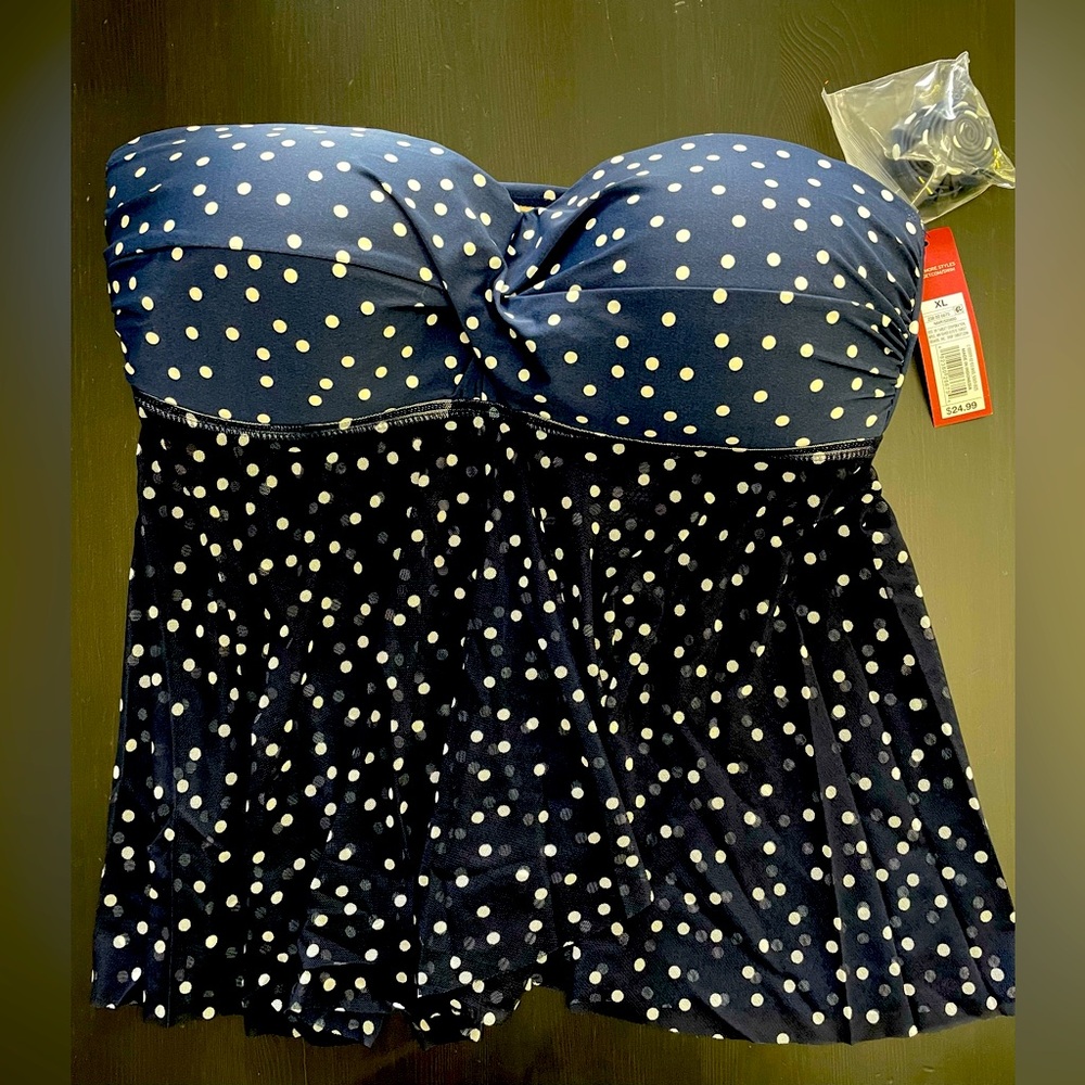 Merona tankini swim top blue navy color with white poka dots Size L and XL